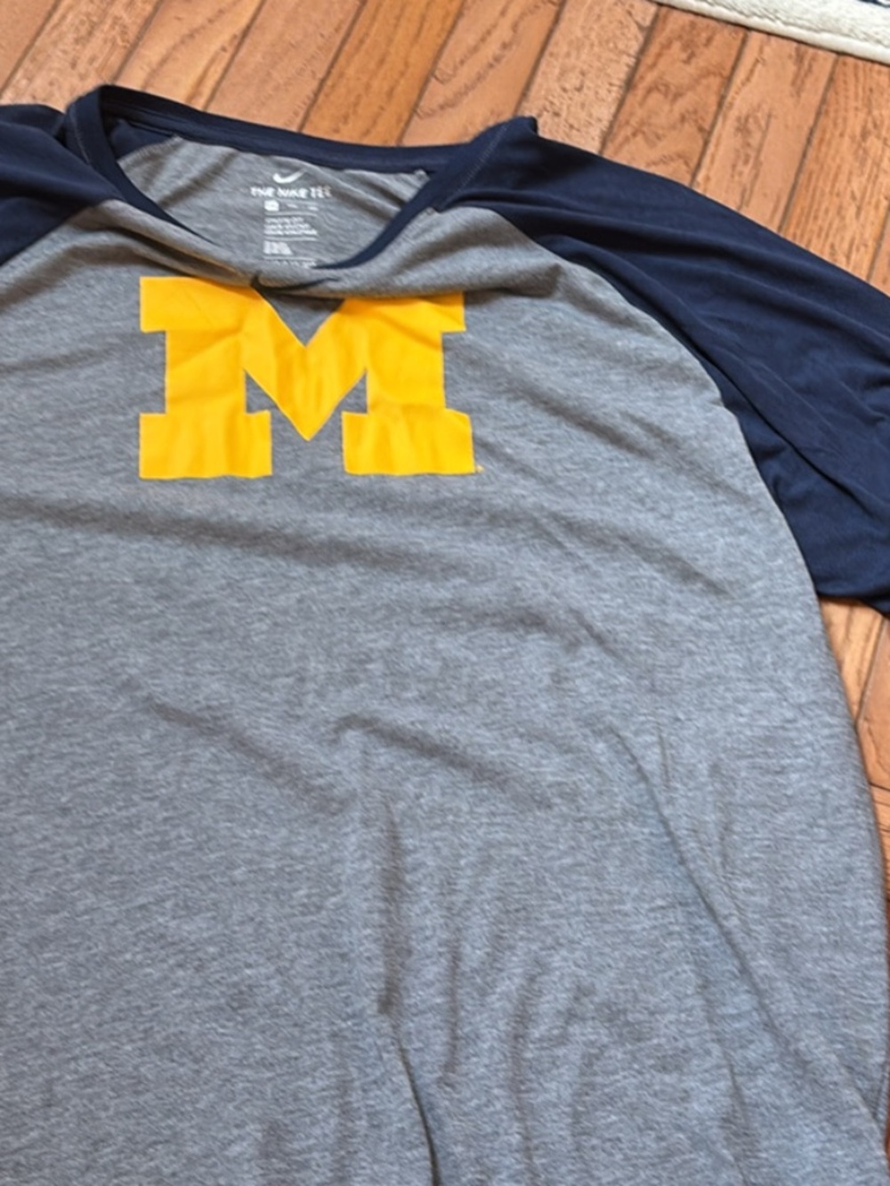 Nike Michigan Wolverines Raglan Tee XXL
